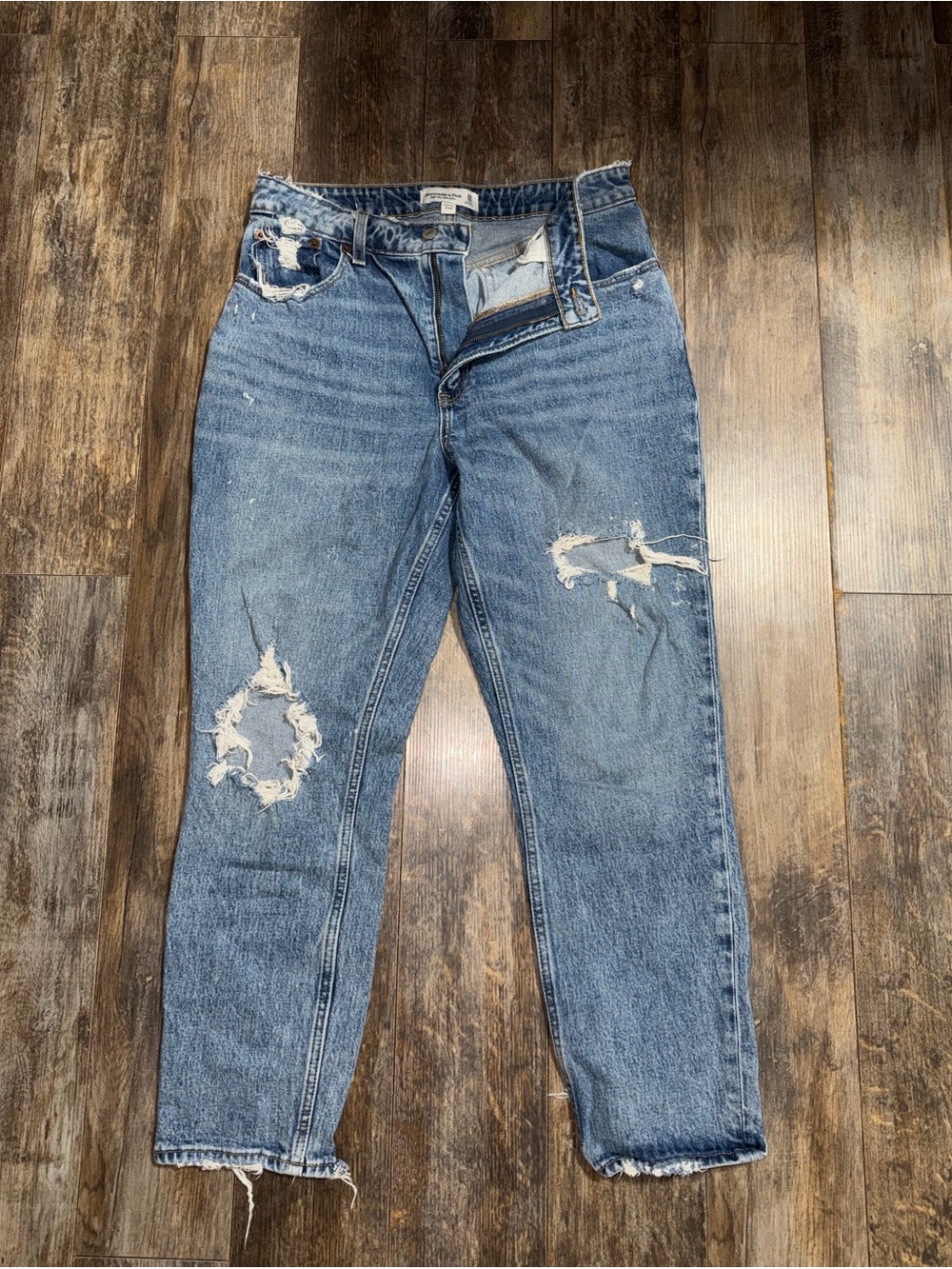 Abercrombie & Fitch High Rise Mom Jean Curve Love
